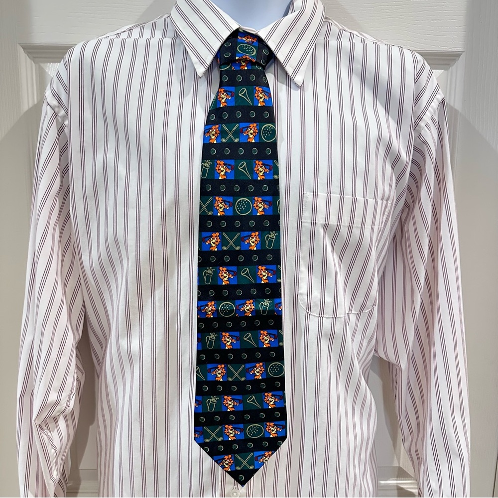 Disney Vintage 1990’s Tigger Golfing / Sports Necktie